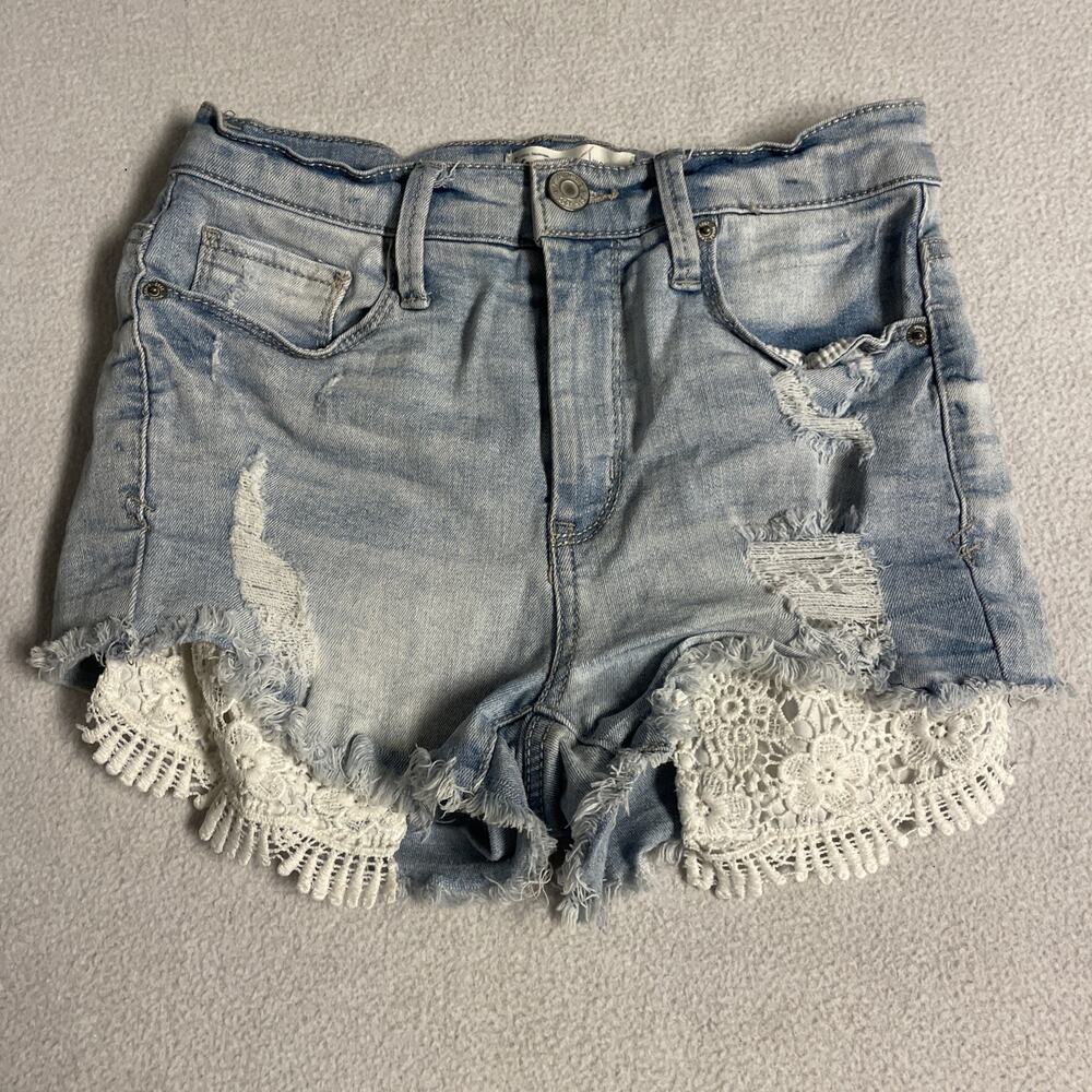 Mudd FLX Stretch High Rise Shortie Denim Shorts Size 3 Distressed Crochet Lace